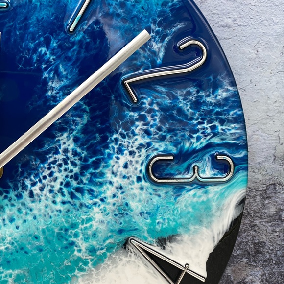Resin wall clock, modern wall art ocean waves beach house decor - Picture 3 of 4